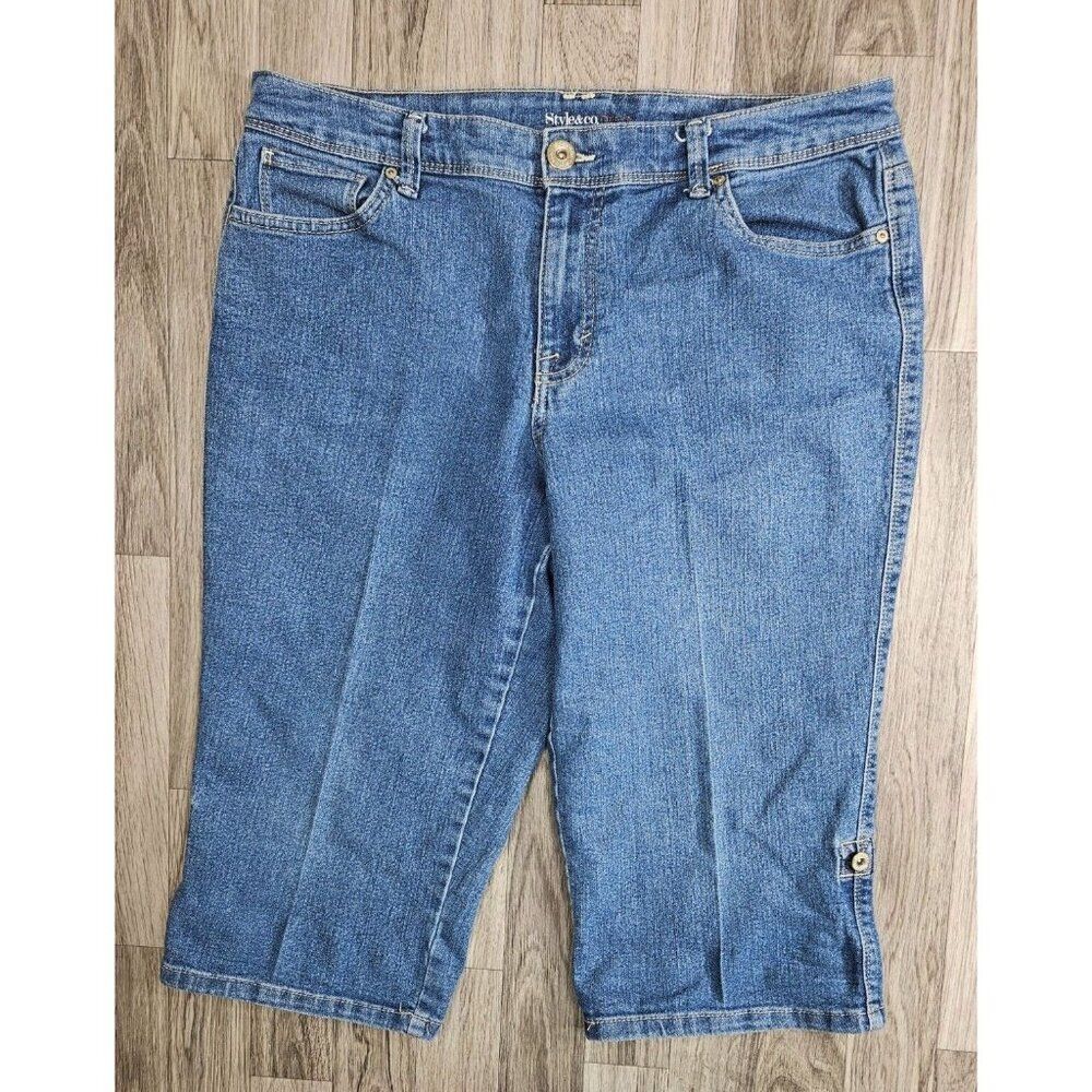 Style & Co Size 12 EDV Skimmer‎ Roll Tab Pockets Denim Blue Jeans Capris